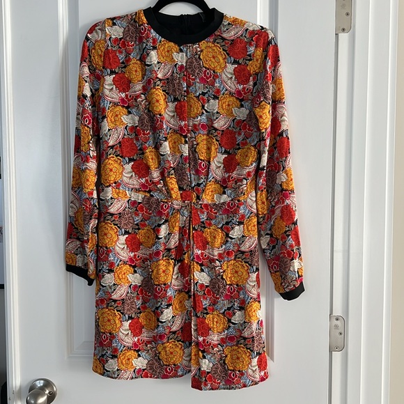 Zara Dress - Picture 2 of 5